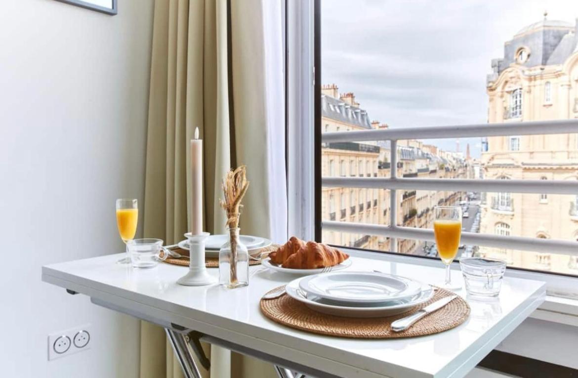 Modern 1br By Parc Monceau Paris